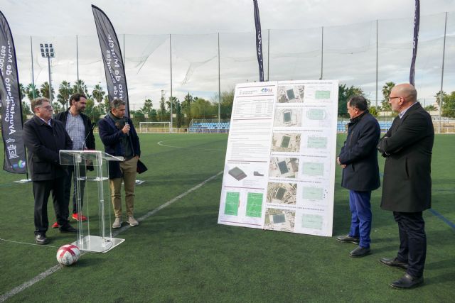 El Ayuntamiento de  Murcia destinará más de 4 millones de euros para renovar el césped artificial de once campos de fútbol del municipio - 4, Foto 4