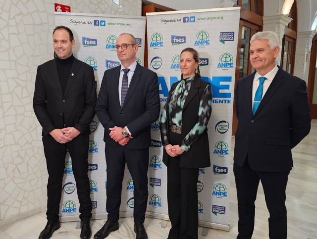 El consejero de Educación participa en la Gala del Docente de ANPE - 1, Foto 1