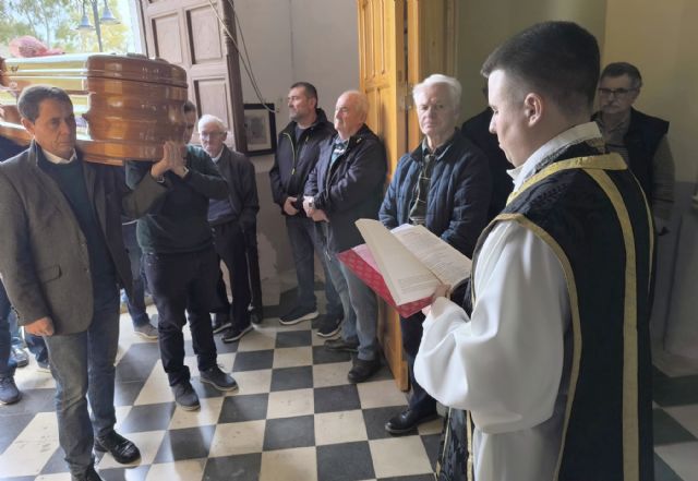 Más de 200 vecinos de la zona oeste de Cartagena despiden a Salvador ´El Moreno´ con una Misa ´cuadrillera´ - 4, Foto 4