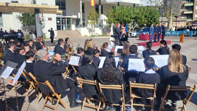 Molina de Segura celebra el Patrón de la Policía Local distinguiendo y condecorando a los agentes en un acto celebrado en la Plaza de Espa&ntilde;a - 5, Foto 5
