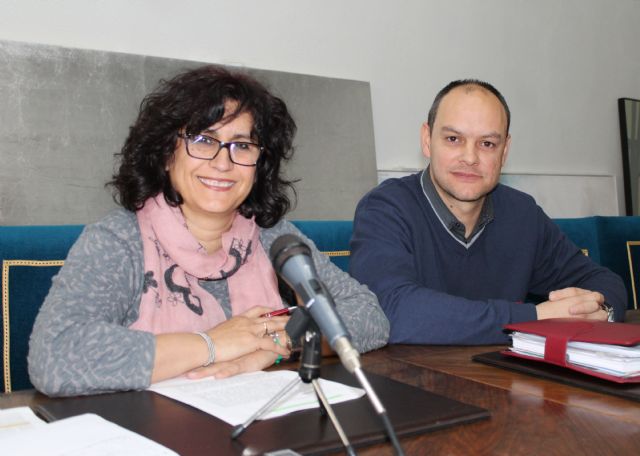 El Ayuntamiento de Cieza creará un banco de libros escolares - 1, Foto 1