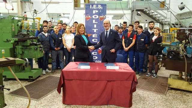 Los alumnos de FP del Instituto Politécnico diseñarán las piezas de proyectos de I+D+i en colaboración con la UPCT - 1, Foto 1