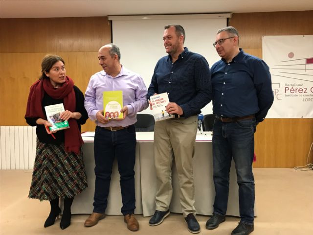 El IES Bartolomé Pérez Casas celebra durante el jueves y viernes las Jornadas de Innovación Educativa y Motivación con la presencia del docente César Bona - 1, Foto 1