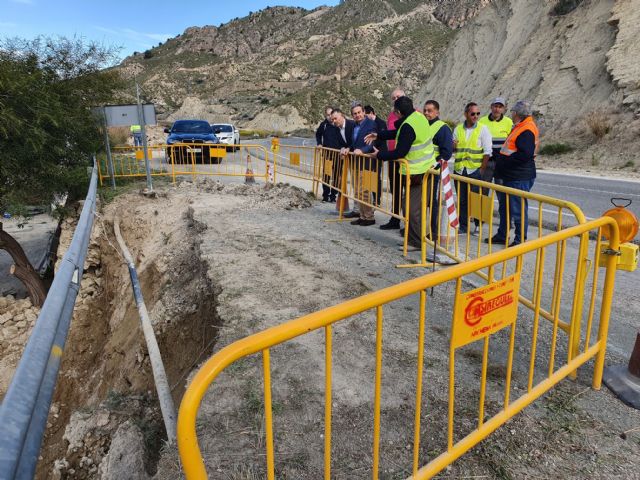 Fomento mejora la seguridad de los usuarios de la carretera regional que une Blanca y Abarán - 1, Foto 1