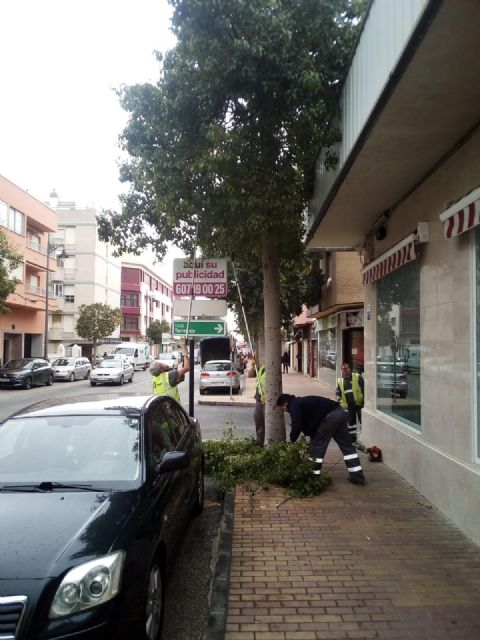 El Ayuntamiento incorpora a 10 trabajadores para arreglos de los desperfectos causados por los temporales en El Mojón y Villananitos - 2, Foto 2