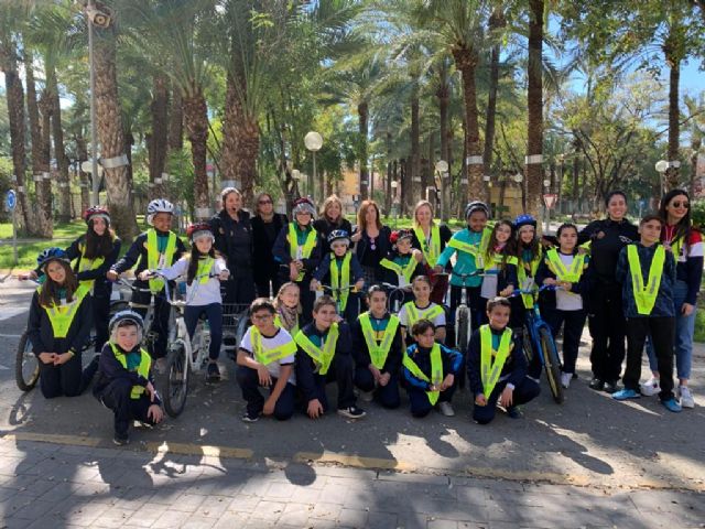 Alumnos del colegio San José de La Alberca aprenden a circular en el Parque Infantil de Tráfico - 1, Foto 1