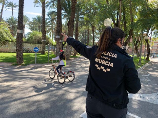 Alumnos del colegio San José de La Alberca aprenden a circular en el Parque Infantil de Tráfico - 3, Foto 3
