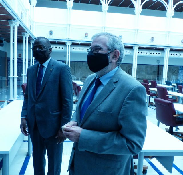 El ministro de Enseñanza Superior de Mauritania traslada al presidente de la Asamblea Regional el gran interés del Gobierno de su país en conocer las técnicas de aprovechamiento de agua de la Región de Murcia - 2, Foto 2