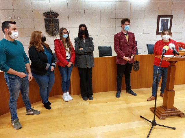 Comienzan, con contrato de prácticas en el Ayuntamiento, un total de 5 jóvenes menores de 30 años en el marco de las subvenciones vinculadas a los fondos europeos “Next Generation”, Foto 2