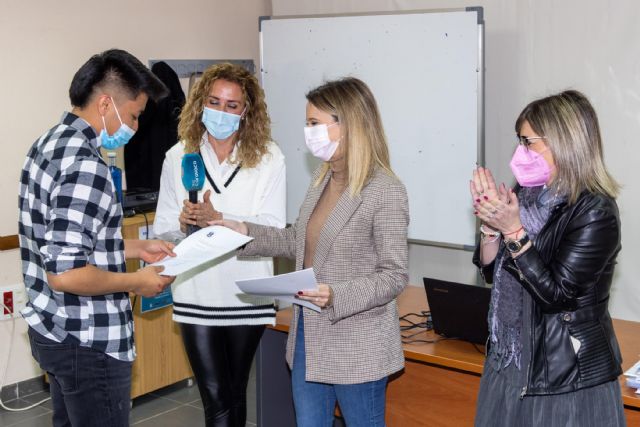 El Ayuntamiento de Caravaca realiza acciones formativas para ayudar a los jóvenes en la búsqueda de su primer empleo - 2, Foto 2