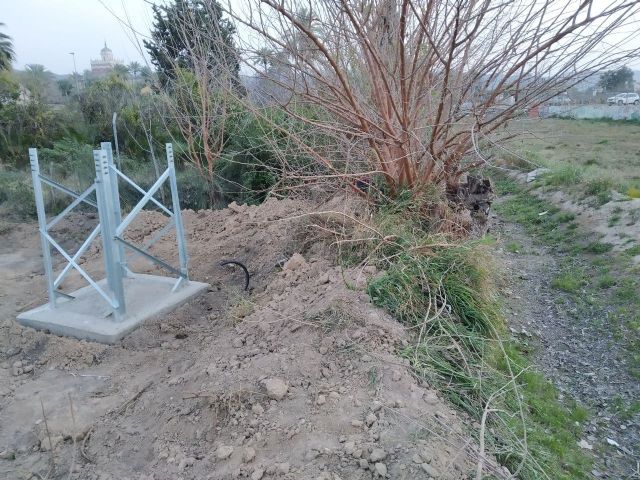 Huermur denuncia la instalación de torres eléctricas junto al monumento del Malecón - 3, Foto 3