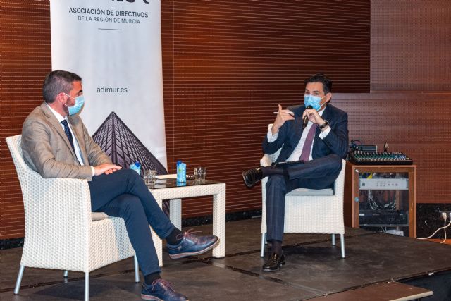 El consejero de agua, agricultura, ganadería, pesca y medio ambiente mantiene un encuentro de trabajo con ADIMUR - 2, Foto 2