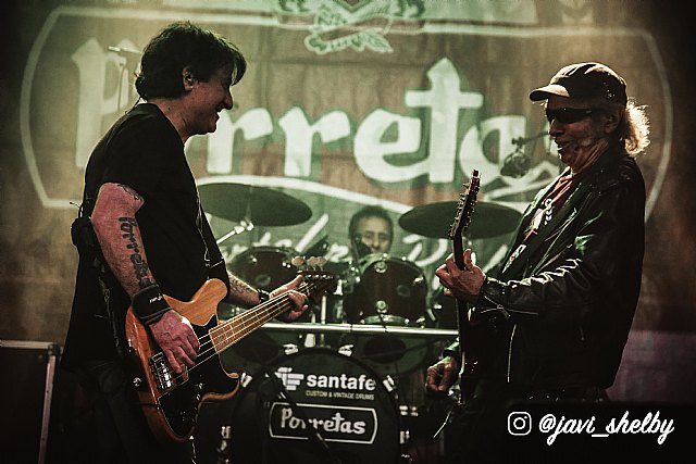 El pasado sábado 19, el ya tradicional festival Gazpatxo Rock celebró su XVI edición en la localidad de Ayora - 5, Foto 5