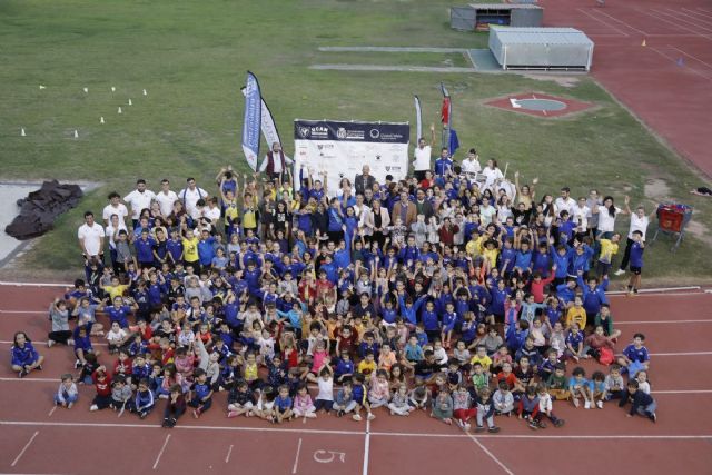La reforma de la pista de atletismo doblará la capacidad de la grada, que además será cubierta - 1, Foto 1