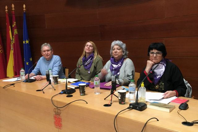 Mujeres de HOAC y de Comunidades de Base impulsan en Murcia la Revuelta de Mujeres en la Iglesia - 1, Foto 1