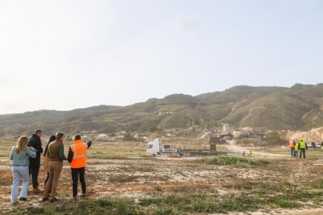 Un helicóptero apoya las labores de adecuación y restauración ambiental del sendero del Cejo de los Enamorados y de la Vía Augusta - 4, Foto 4