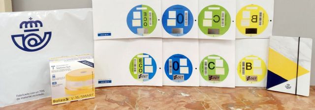 Correos distribuye cerca de dieciséis mil distintivos ambientales de la DGT en la Región de Murcia durante el año 2024 - 1, Foto 1
