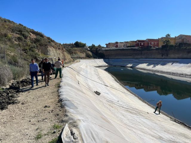Avanzan a buen ritmo los trabajos en la balsa de riego del Campo de Golf de Altorreal para frenar la proliferación de mosquitos - 2, Foto 2