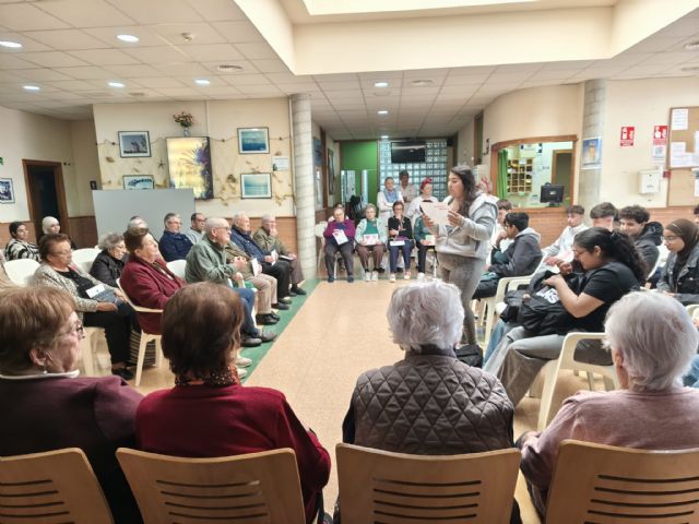 El poder de una palabra amable: jóvenes y mayores comparten una jornada inolvidable - 5, Foto 5