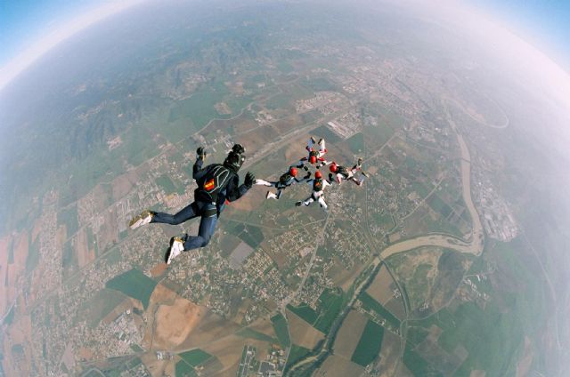 La Base Aérea de Alcantarilla acoge desde este próximo lunes el 50 Campeonato Nacional Militar de Paracaidismo y Torneo Internacional - 4, Foto 4