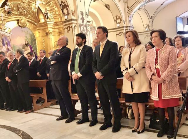 Fernando López Miras asiste a la bendición de palmas y la eucaristía conmemorativa de la Entrada de Jesús en Jerusalén - 3, Foto 3