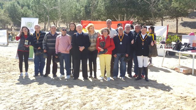 La Comunidad ofrece la terapia alternativa con animales a 280 personas con discapacidad - 1, Foto 1