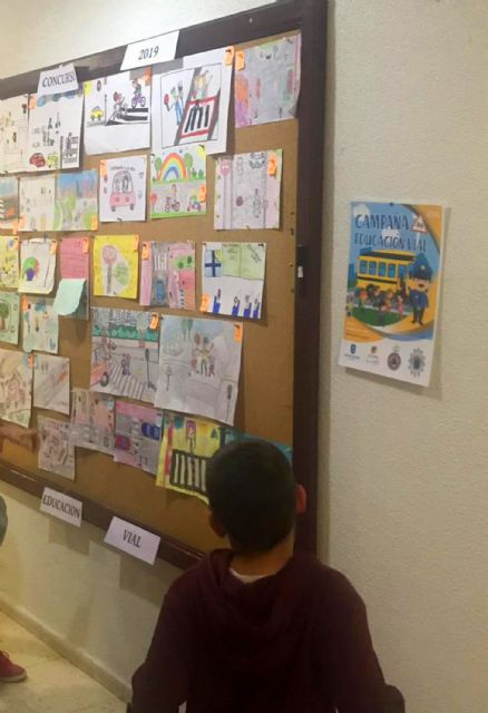 Expuestos los trabajos del concurso de dibujo de la campaña de educación vial - 2, Foto 2