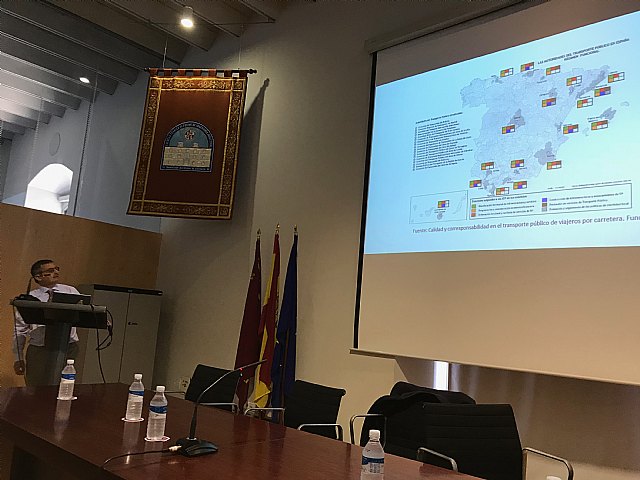 Imagen de archivo del profesor José Andrés Moreno en otras jornadas de la Escuela de Industriales de Cartagena, Foto 1
