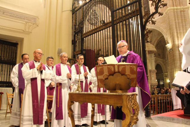 Don Sebastián Chico realiza la profesión de fe y el juramento de fidelidad a la Iglesia - 1, Foto 1