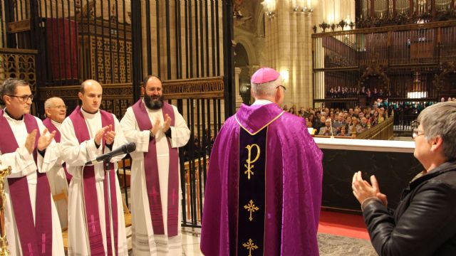 Don Sebastián Chico realiza la profesión de fe y el juramento de fidelidad a la Iglesia - 3, Foto 3