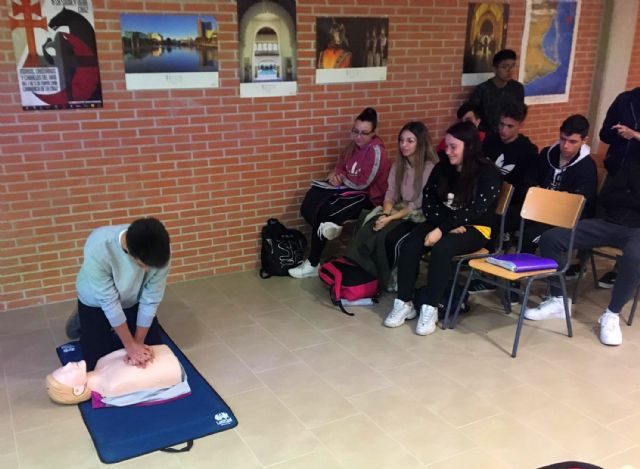 El IES La Florida aprende primeros auxilios de mano de Protección Civil - 2, Foto 2
