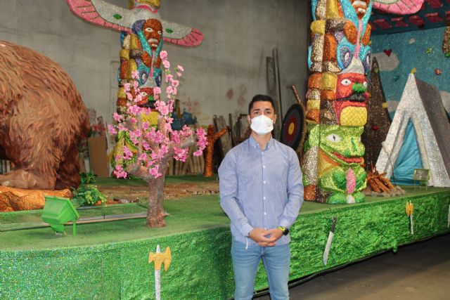 Las Peñas de Carnaval dispondrán de una gran nave para sus carrozas y elaboración de trajes - 1, Foto 1