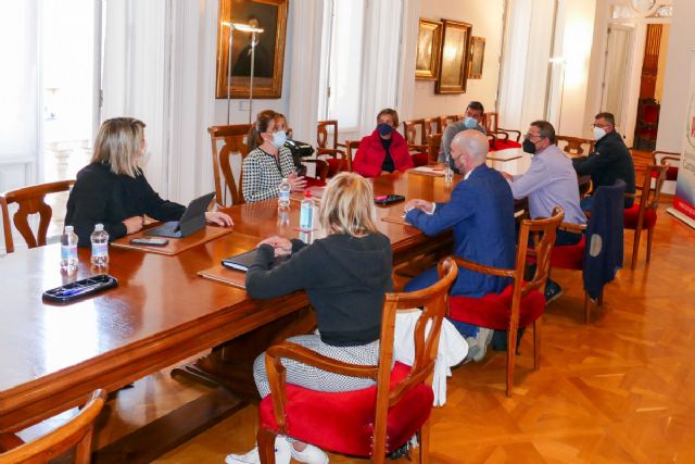 El Pleno de Cartagena apoya a los trabajadores de La Manga Club afectados por el ERE - 1, Foto 1