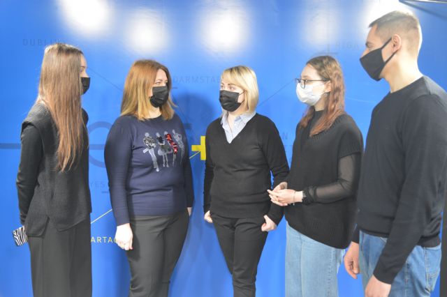 Universitarios ucranianos llegan a la UPCT con beca Erasmus y voluntarios de la universidad enseñan español a refugiados - 1, Foto 1