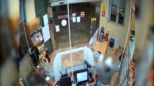 La Guardia Civil detiene a un vecino de Ceutí por el atraco a un estanco y a una farmacia de la localidad - 2, Foto 2