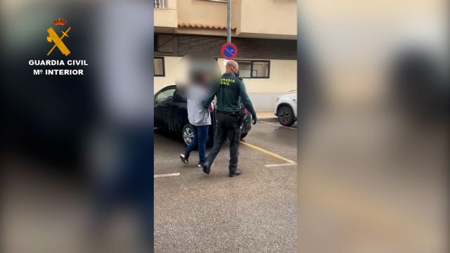 La Guardia Civil detiene a un vecino de Ceutí por el atraco a un estanco y a una farmacia de la localidad - 3, Foto 3