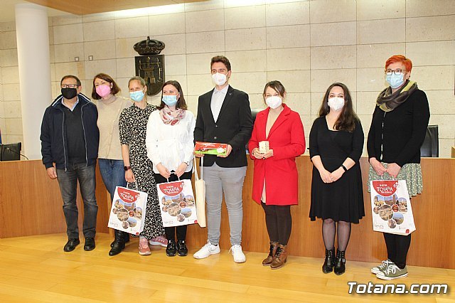 El Ayuntamiento acoge la visita de tres profesoras del centro de enseñanza de adultos esloveno MOCIS, Foto 1
