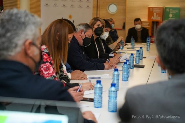 El Ayuntamiento muestra su apoyo al sector ganadero tras las pérdidas causadas por el paro en el transporte por carretera - 1, Foto 1
