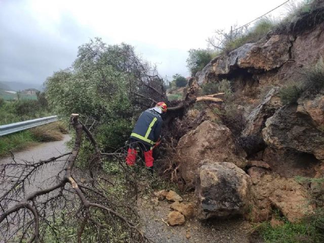 La persistencia de las lluvias sigue provocando numerosas incidencias en el municipio de Lorca - 2, Foto 2