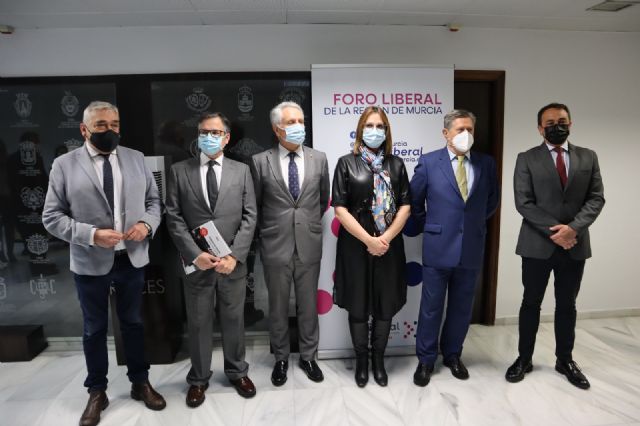 Federico Trillo: “La guerra ha revelado que la Unión Europea no es capaz de asumir una política de seguridad y exterior común” - 2, Foto 2