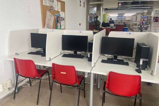 Las bibliotecas municipales cuentan con 15 nuevos ordenadores para los usuarios - 1, Foto 1