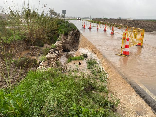 El Ayuntamiento de Lorca iniciará un Plan para el arreglo de los caminos afectados una vez remitan las lluvias de estos días - 1, Foto 1