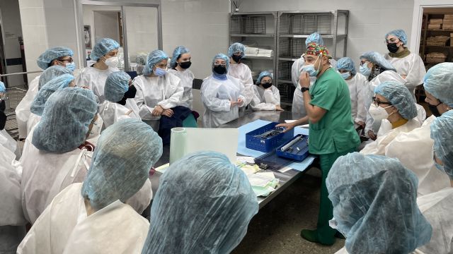 La central de esterilización de la Arrixaca se abre por primera vez a estudiantes - 1, Foto 1
