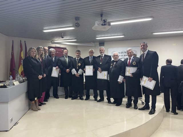 Jura de nuevos letrados e imposición de medallas - 1, Foto 1