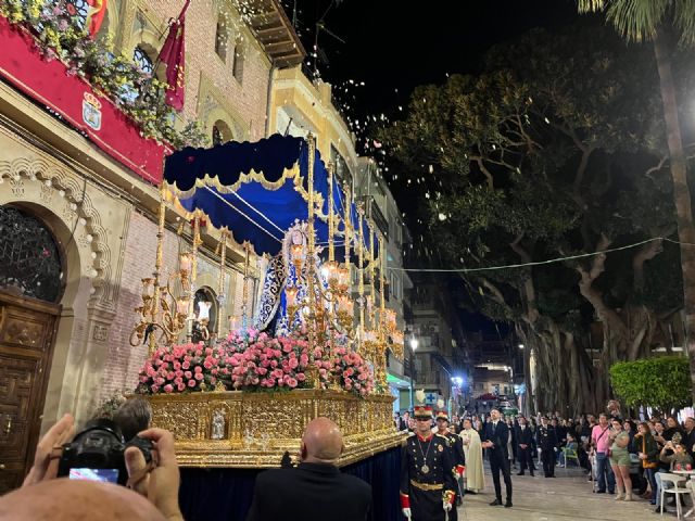 La Patrona de Águilas recorre las calles ante el fervor de su pueblo - 1, Foto 1
