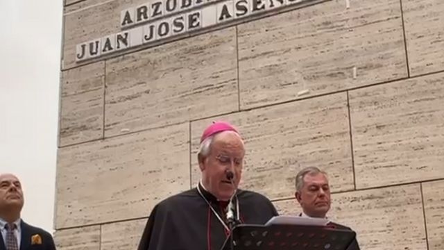 La ciudad de Sevilla inauguró con una calle rotulada con el nombre del arzobispo emérito de Sevilla, monseñor Juan José Asenjo - 3, Foto 3