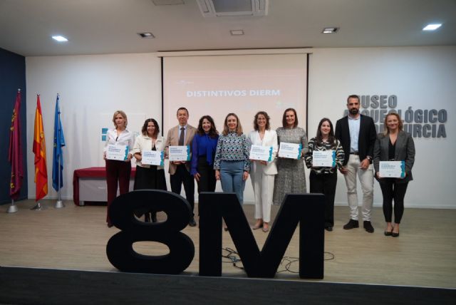 Siete nuevas empresas reciben el Distintivo de Igualdad de la Región de Murcia - 1, Foto 1