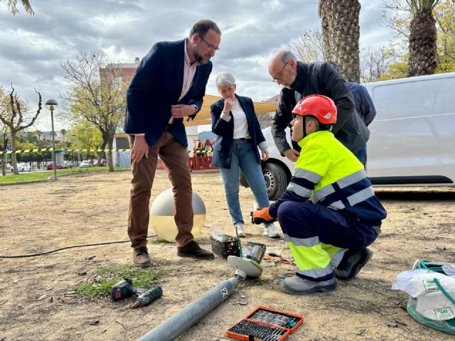 El Ayuntamiento de Murcia renueva más de 400 luminarias en El Palmar que ahorrarán 400.000 euros euros y evitarán las emisiones de 1.000 toneladas de CO2 - 2, Foto 2