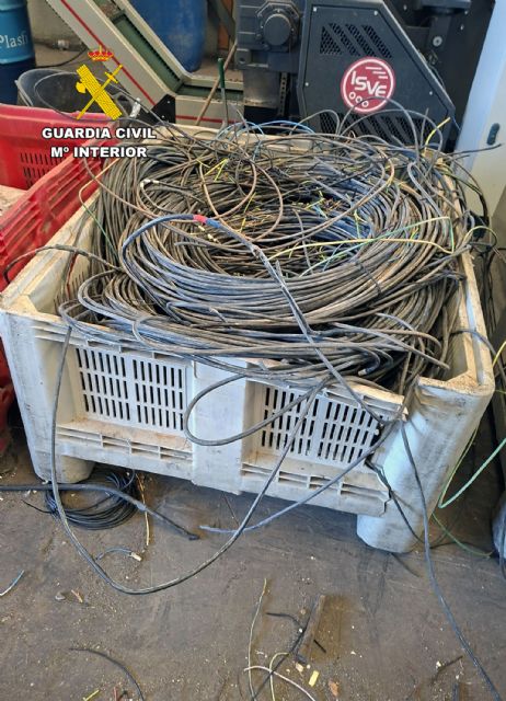 La Guardia Civil destapa la sustracción de cerca de 24 kilómetros de cable de cobre de las obras de la autovía A-30 - 4, Foto 4