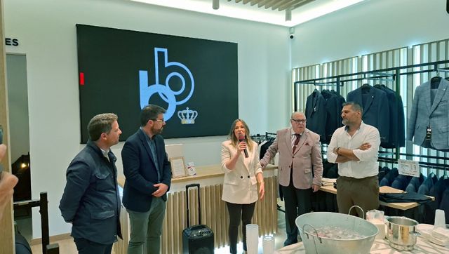 La moda masculina sevillana suma un nuevo referente con la apertura de Balbino Bernal en Aire Sur - 4, Foto 4